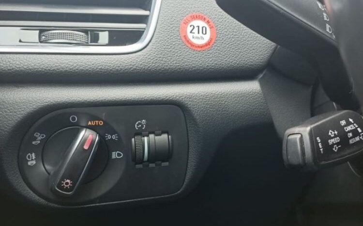 AUDI Q3  | 4×4 (doł. automatycznie) | Manualna | 184 KM | Niebieski full