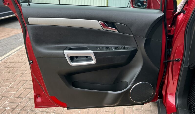 OPEL Antara | 4×4 (doł. automatycznie) | Automatyczna | 184 KM | Bordowy full