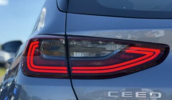 KIA Ceed  | FWD (przód) | Automatyczna | 160 KM | Srebrny full
