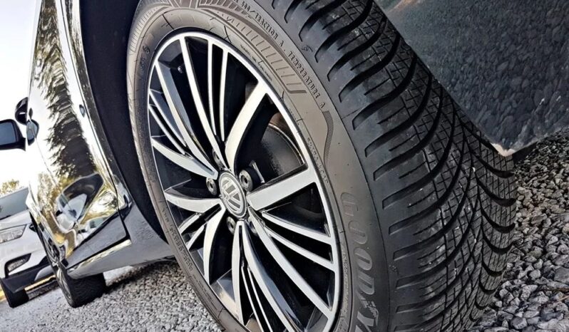 VOLKSWAGEN Golf  | FWD (przód) | Manualna | 150 KM | Szary full