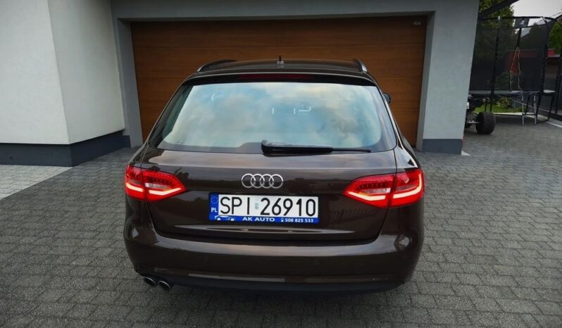 AUDI A4  | FWD (przód) | Manualna | 150 KM | Brązowy full