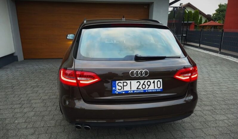 AUDI A4  | FWD (przód) | Manualna | 150 KM | Brązowy full