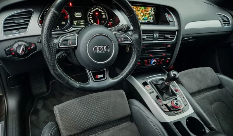 AUDI A4  | FWD (przód) | Manualna | 150 KM | Brązowy full