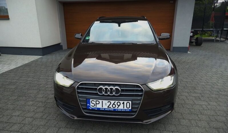 AUDI A4  | FWD (przód) | Manualna | 150 KM | Brązowy full