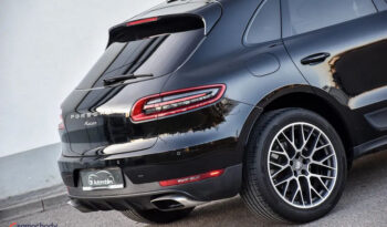 Porsche Macan | 4×4 (stały) | Automatyczna | 252 KM | Czarny full
