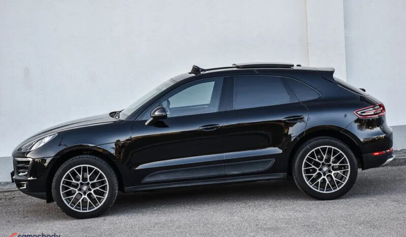 Porsche Macan | 4×4 (stały) | Automatyczna | 252 KM | Czarny full