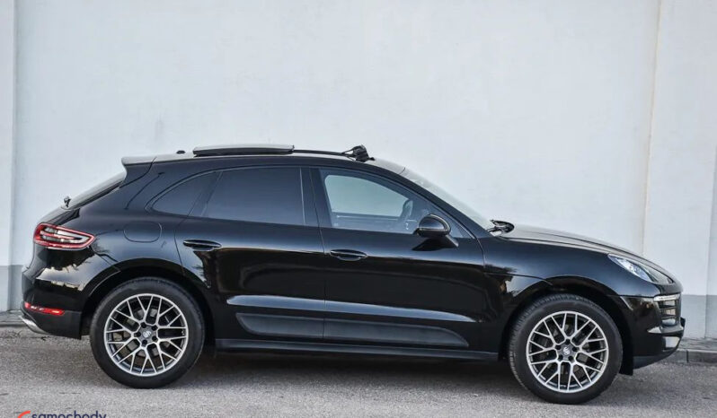Porsche Macan | 4×4 (stały) | Automatyczna | 252 KM | Czarny full