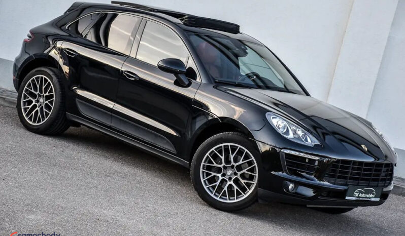 Porsche Macan | 4×4 (stały) | Automatyczna | 252 KM | Czarny full