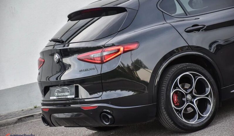 ALFA ROMEO Stelvio  | 4×4 (stały) | Automatyczna | 280 KM | Czarny full