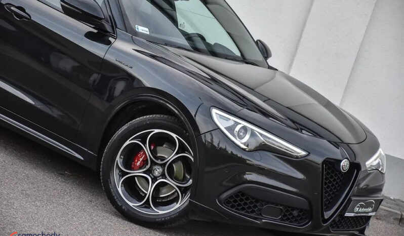 ALFA ROMEO Stelvio  | 4×4 (stały) | Automatyczna | 280 KM | Czarny full