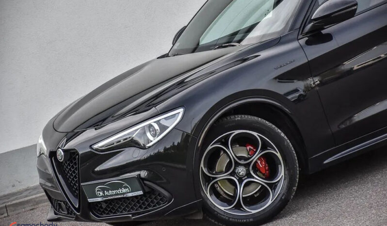 ALFA ROMEO Stelvio  | 4×4 (stały) | Automatyczna | 280 KM | Czarny full