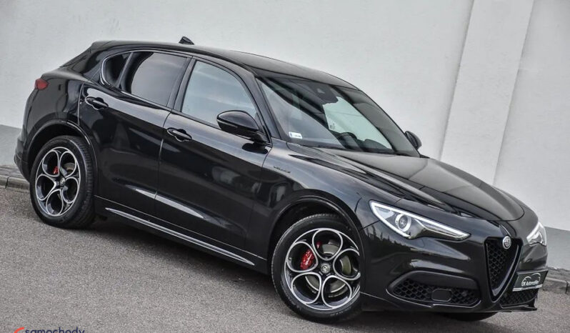 ALFA ROMEO Stelvio  | 4×4 (stały) | Automatyczna | 280 KM | Czarny full