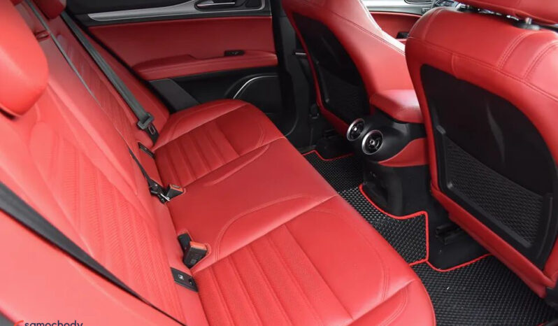 ALFA ROMEO Stelvio  | 4×4 (stały) | Automatyczna | 280 KM | Czarny full