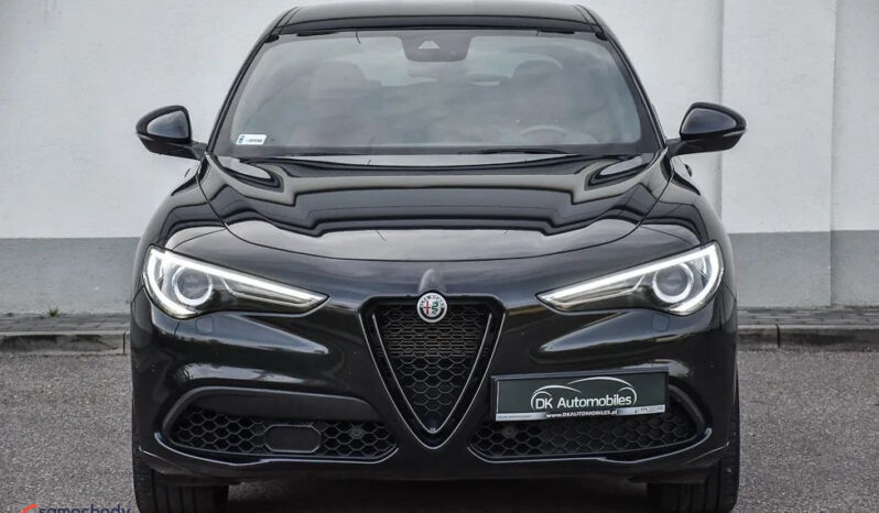 ALFA ROMEO Stelvio  | 4×4 (stały) | Automatyczna | 280 KM | Czarny full