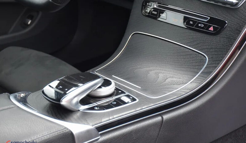 MERCEDES-BENZ Klasa C | RWD (tył) | Automatyczna | 245 KM | Czarny full