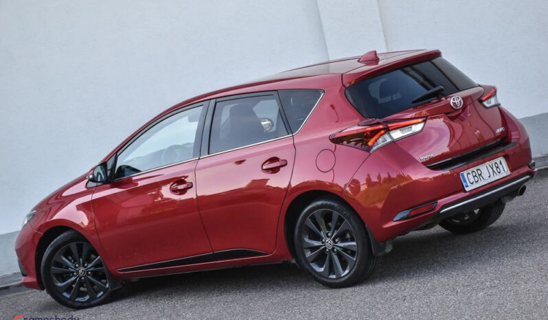 TOYOTA Auris  | FWD (przód) | Manualna | 132 KM | Bordowy full