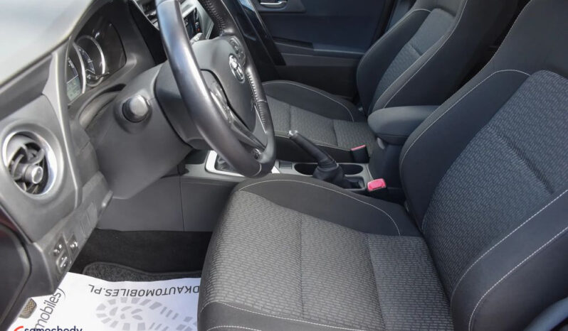 TOYOTA Auris  | FWD (przód) | Manualna | 132 KM | Bordowy full