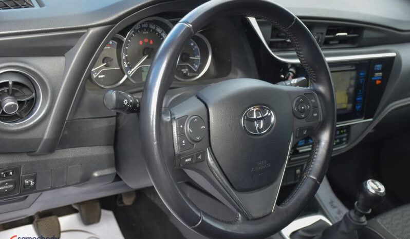 TOYOTA Auris  | FWD (przód) | Manualna | 132 KM | Bordowy full