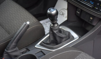TOYOTA Auris  | FWD (przód) | Manualna | 132 KM | Bordowy full