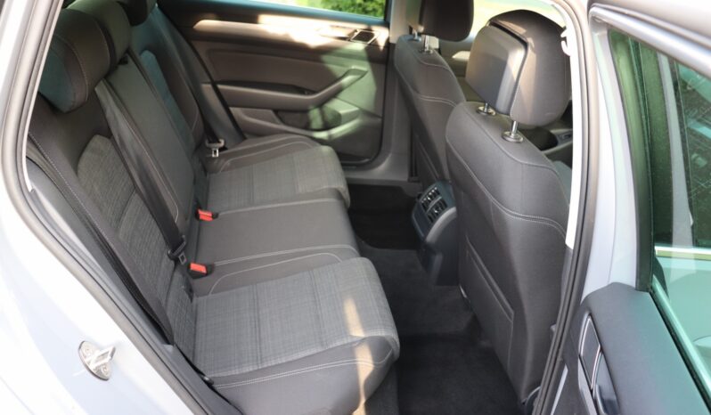 VOLKSWAGEN Passat  | 2021 | 150 KM | 1498cm3 | Szary full