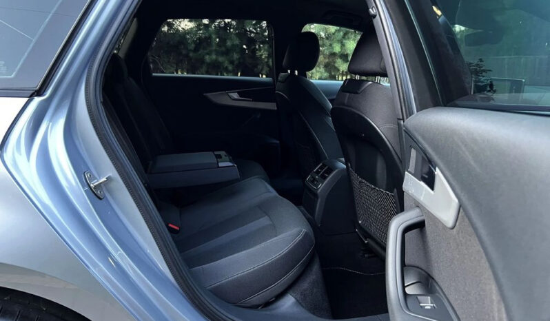 AUDI A4  | FWD (przód) | Automatyczna | 190 KM | Srebrny full