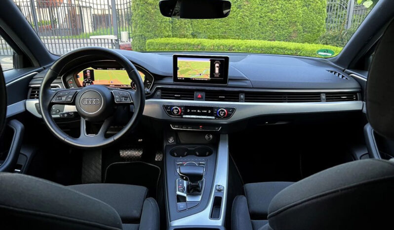 AUDI A4  | FWD (przód) | Automatyczna | 190 KM | Srebrny full