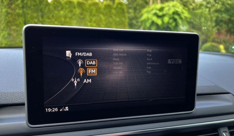 AUDI A4  | FWD (przód) | Automatyczna | 190 KM | Srebrny full