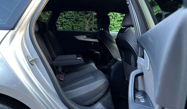 AUDI A4  | FWD (przód) | Automatyczna | 190 KM | Srebrny full