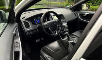 VOLVO XC 60 | FWD (przód) | Automatyczna | 190 KM | Biały full