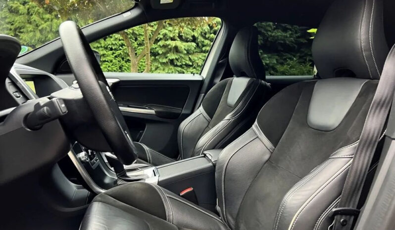 VOLVO XC 60 | FWD (przód) | Automatyczna | 190 KM | Biały full