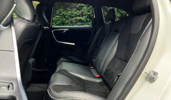 VOLVO XC 60 | FWD (przód) | Automatyczna | 190 KM | Biały full