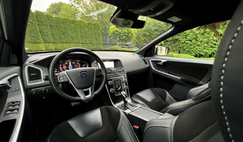 VOLVO XC 60 | FWD (przód) | Automatyczna | 190 KM | Biały full