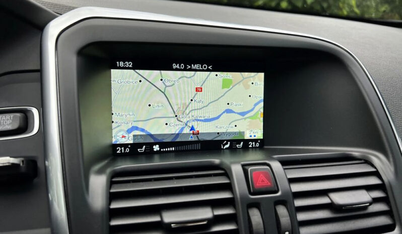 VOLVO XC 60 | FWD (przód) | Automatyczna | 190 KM | Biały full
