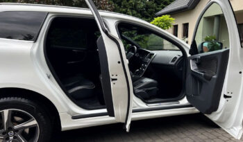 VOLVO XC 60 | FWD (przód) | Automatyczna | 190 KM | Biały full