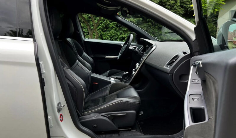 VOLVO XC 60 | FWD (przód) | Automatyczna | 190 KM | Biały full