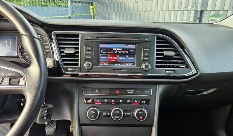 SEAT Leon  | FWD (przód) | Manualna | 122 KM | Czarny full