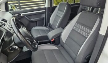 VOLKSWAGEN Touran  | FWD (przód) | Manualna | 105 KM | Biały full