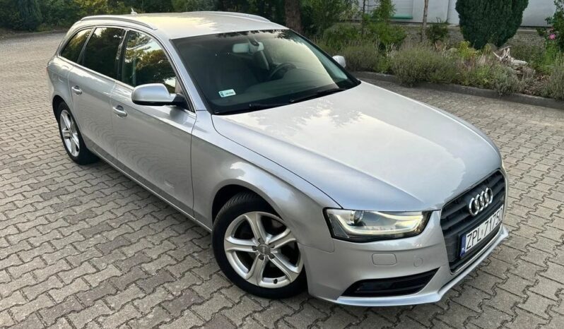 AUDI A4  | FWD (przód) | Automatyczna | 170 KM | Srebrny full