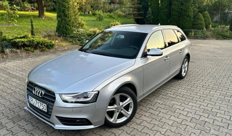 AUDI A4  | FWD (przód) | Automatyczna | 170 KM | Srebrny full
