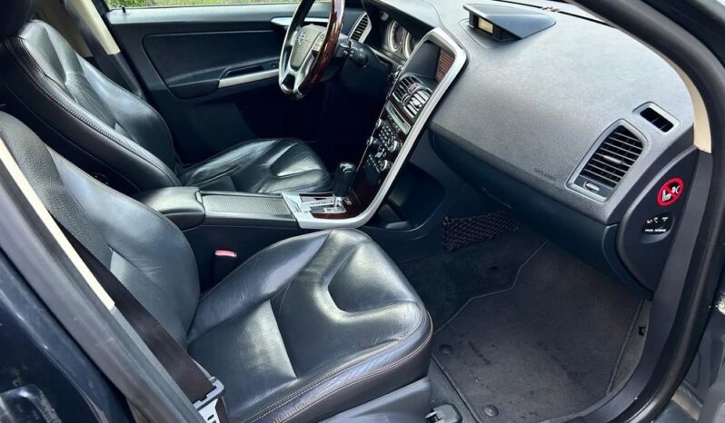 VOLVO XC 60 | FWD (przód) | Automatyczna | 203 KM | Szary full