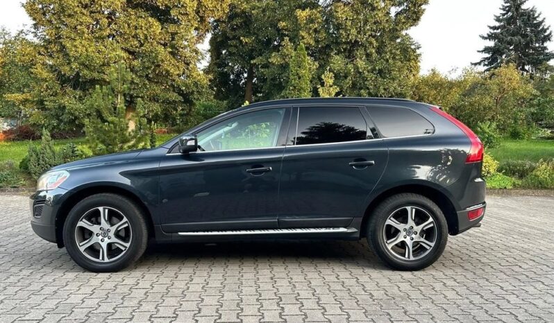VOLVO XC 60 | FWD (przód) | Automatyczna | 203 KM | Szary full