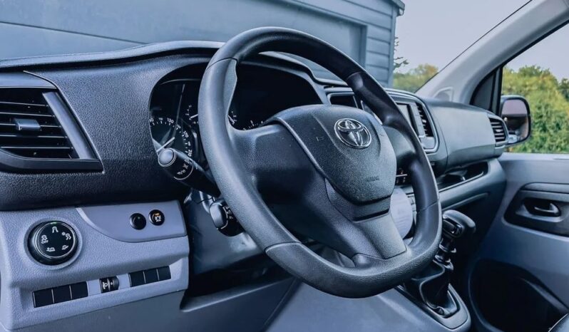 TOYOTA ProAce | FWD (przód) | Manualna | 116 KM | Biały full