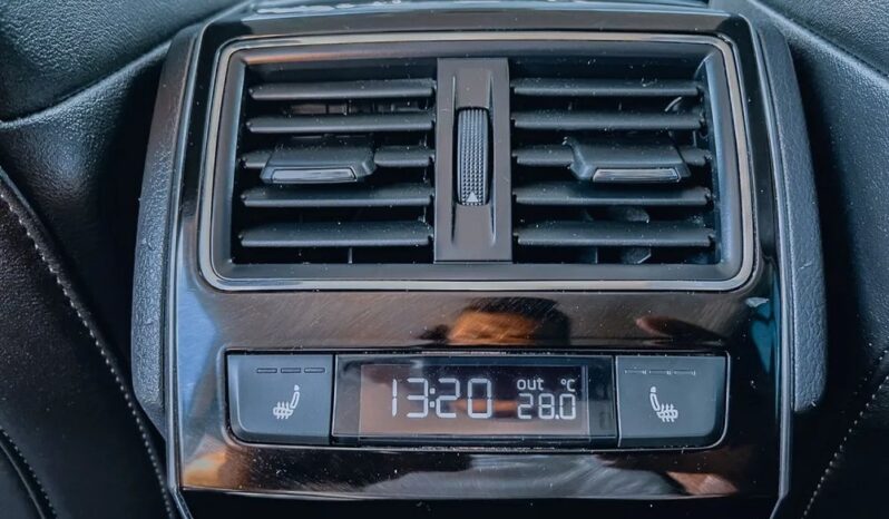 SKODA Superb  | 4×4 (stały) | Automatyczna | 190 KM | Srebrny full