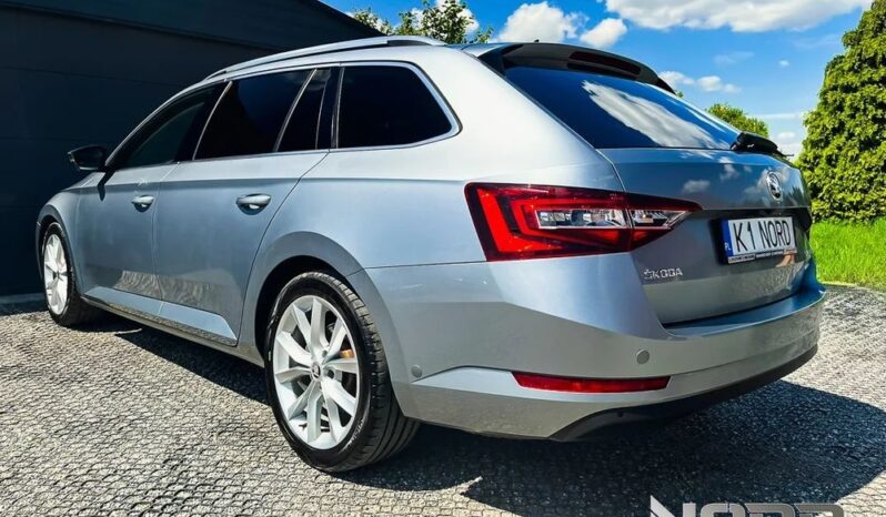 SKODA Superb  | 4×4 (stały) | Automatyczna | 190 KM | Srebrny full