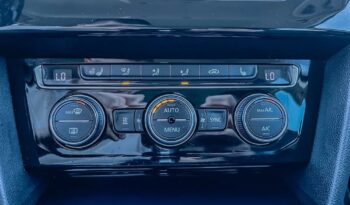 VOLKSWAGEN Passat  | 4×4 (doł. ręcznie) | Automatyczna | 190 KM | Czarny full