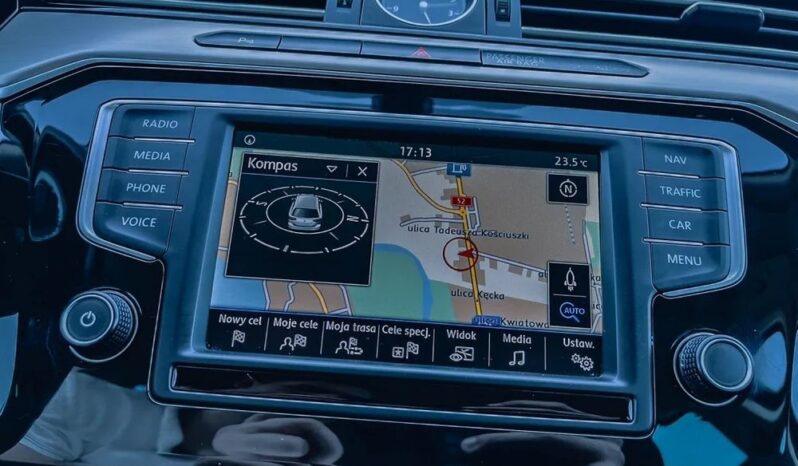 VOLKSWAGEN Passat  | 4×4 (doł. ręcznie) | Automatyczna | 190 KM | Czarny full