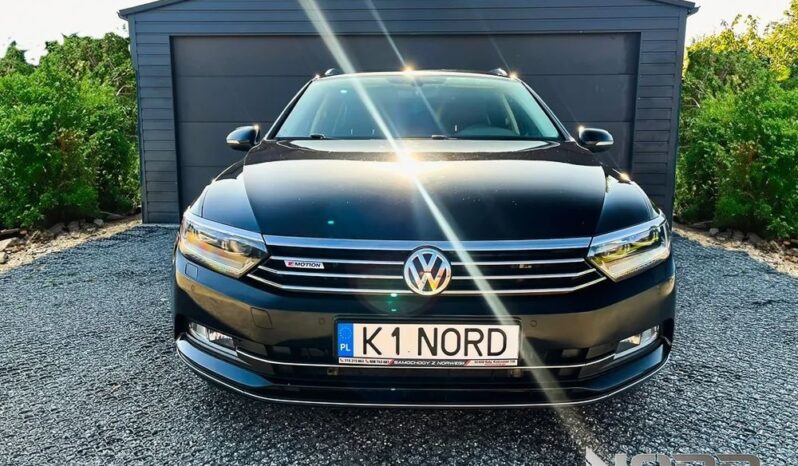 VOLKSWAGEN Passat  | 4×4 (doł. ręcznie) | Automatyczna | 190 KM | Czarny full