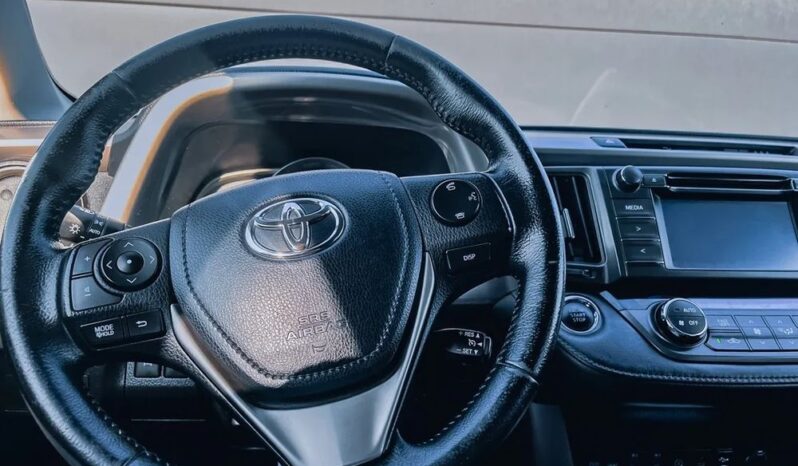 TOYOTA RAV4  | 4×4 (doł. ręcznie) | Automatyczna | 151 KM | Srebrny full