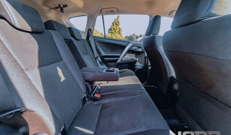 TOYOTA RAV4  | 4×4 (doł. ręcznie) | Automatyczna | 151 KM | Srebrny full