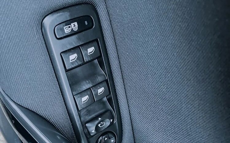 PEUGEOT 508  | FWD (przód) | Manualna | 120 KM | Granatowy full